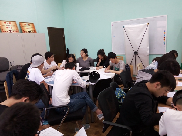 304am永利集团2014级本科第一党支部主题党日_副本.jpg 304am永利集团2014级本科第一党支部主题党日_副本.jpg